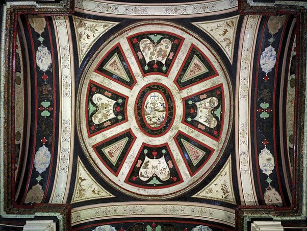 Rastatt Residential Palace, Painted ceiling above the A look inside the lacquer cabinet