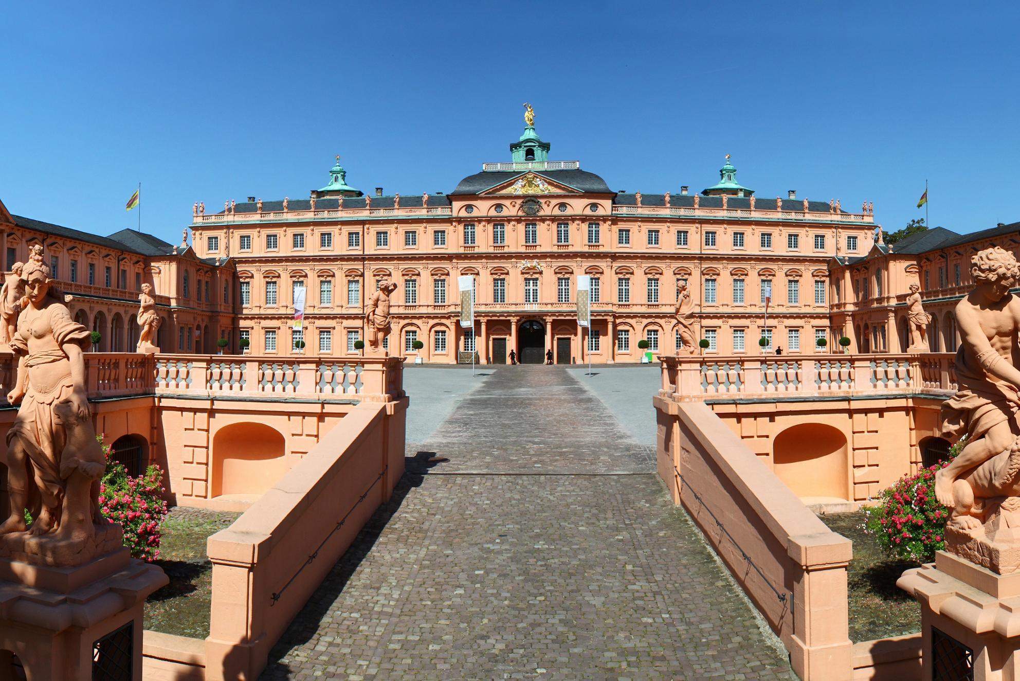 Château résidentiel de Rastatt, escalier menant à la cour d'honneur