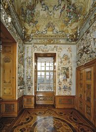 Foto: Staatliche Schlösser und Gärten Baden-Württemberg, Arnim Weischer Porzellankabinett im Appartement des Markgrafen im Residenzschloss Rastatt