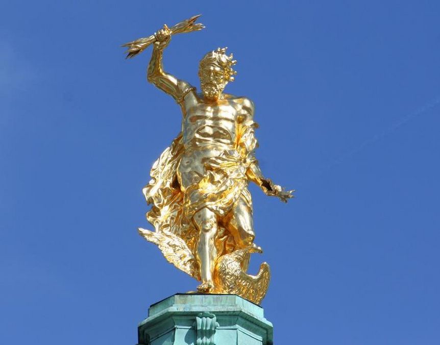Detailansicht: Goldene Jupiter-Figur, Residenzschloss Rastatt