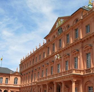 Residenzschloss Rastatt, Hauptbau vom Innenhof aus gesehen