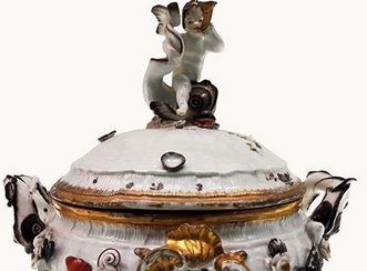 Soup tureen from the early 18th century